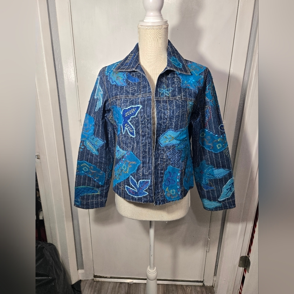Chicos Design Lined Denim Jacket Embroidered Arts… - image 4